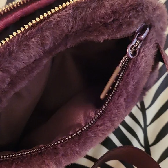 Everwhere Belt Bag 1L - Picture 7 of 11